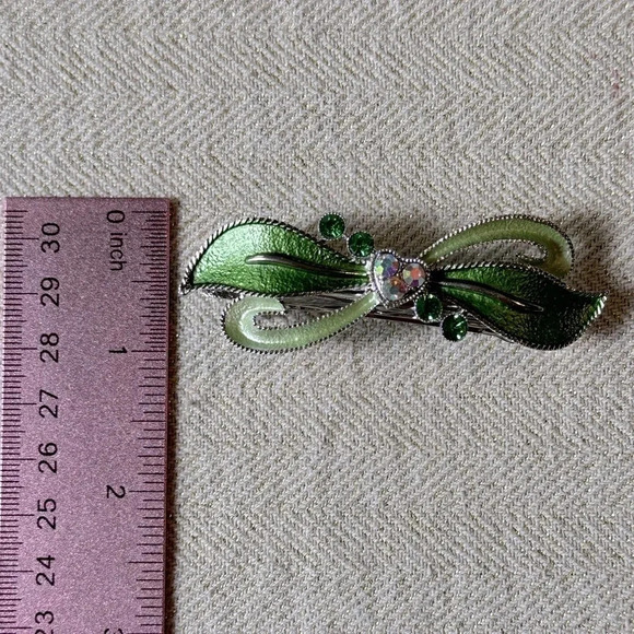 Light Green Enamel and Crystal Bow & Heart Hair Barrette - Picture 7 of 7